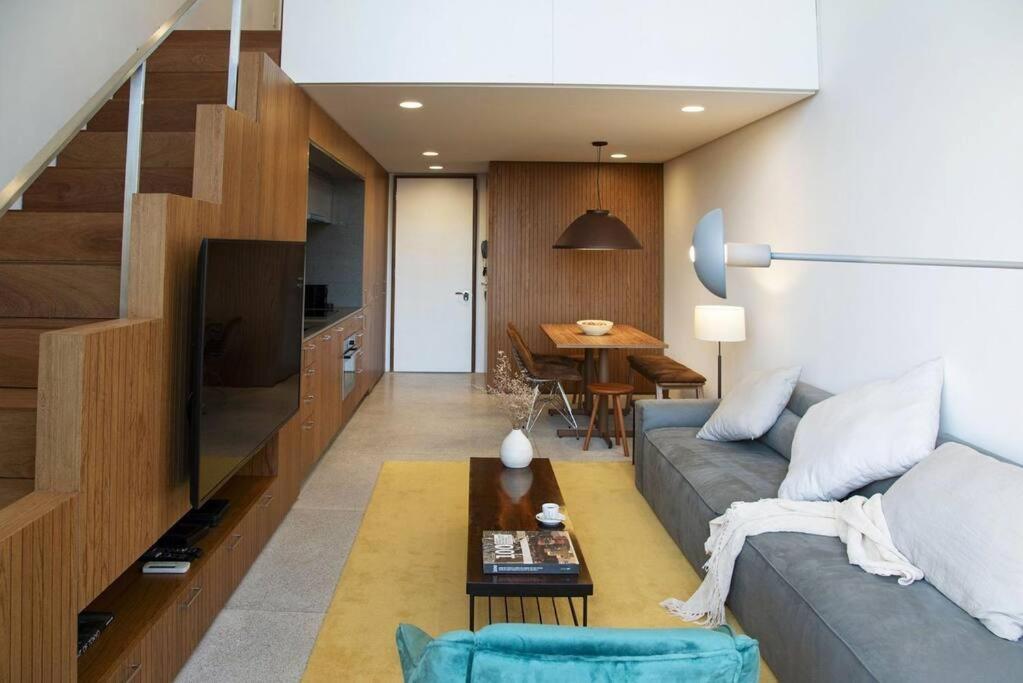 Apt. Inteiro Recem-reformado - Vila Madalena