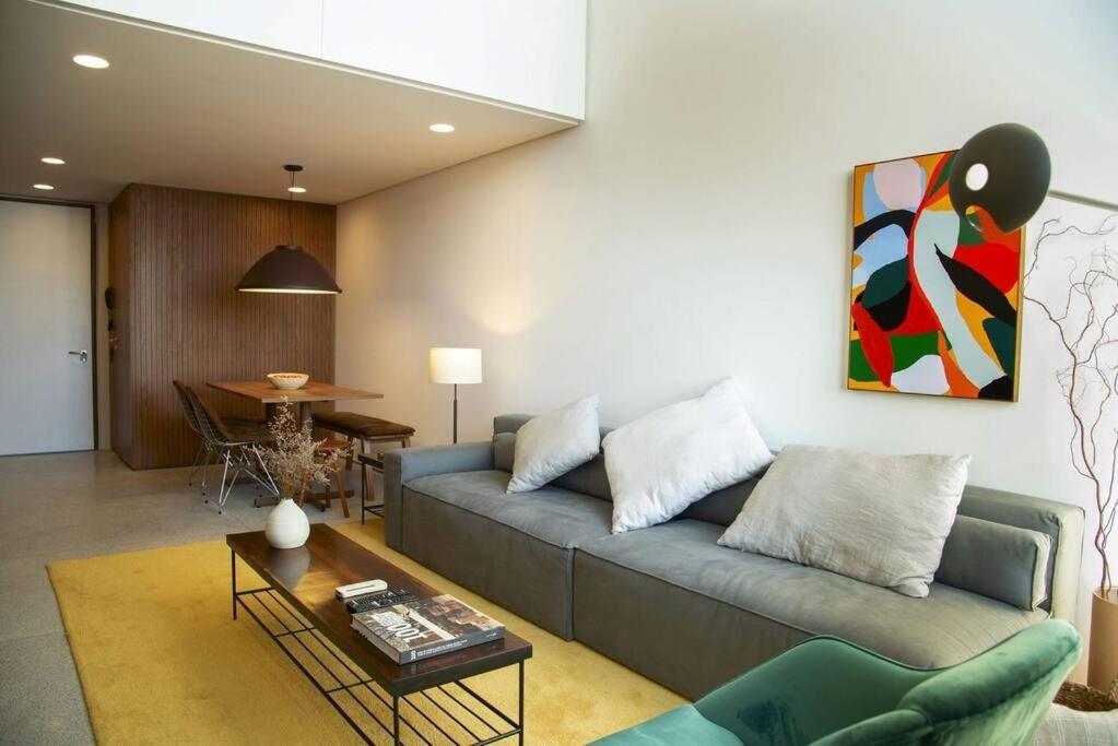 Apartamento Apt. Inteiro Recem-reformado - Vila Madalena São Paulo